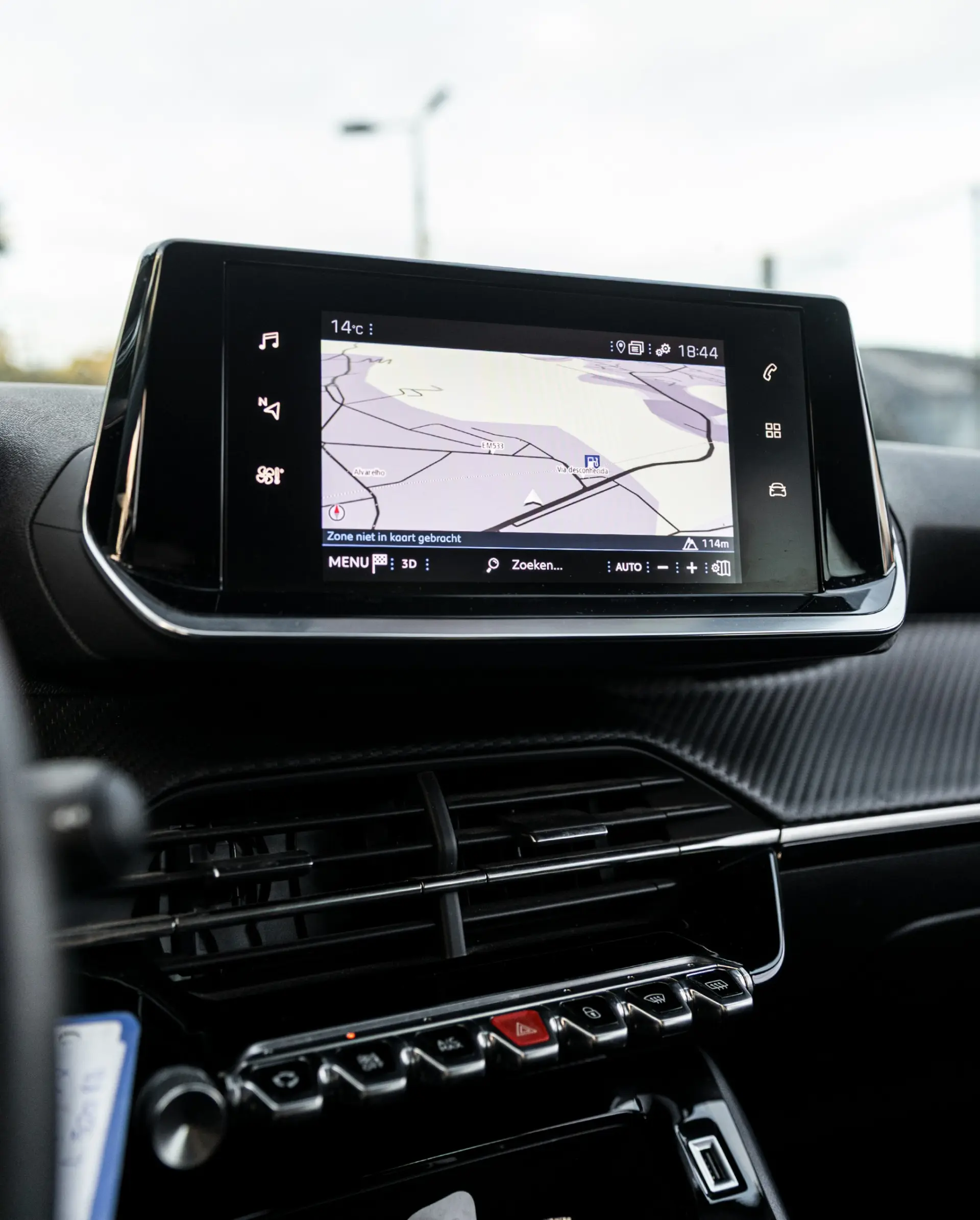 Peugeot 2008 PureTech 130 EAT8 Allure 8