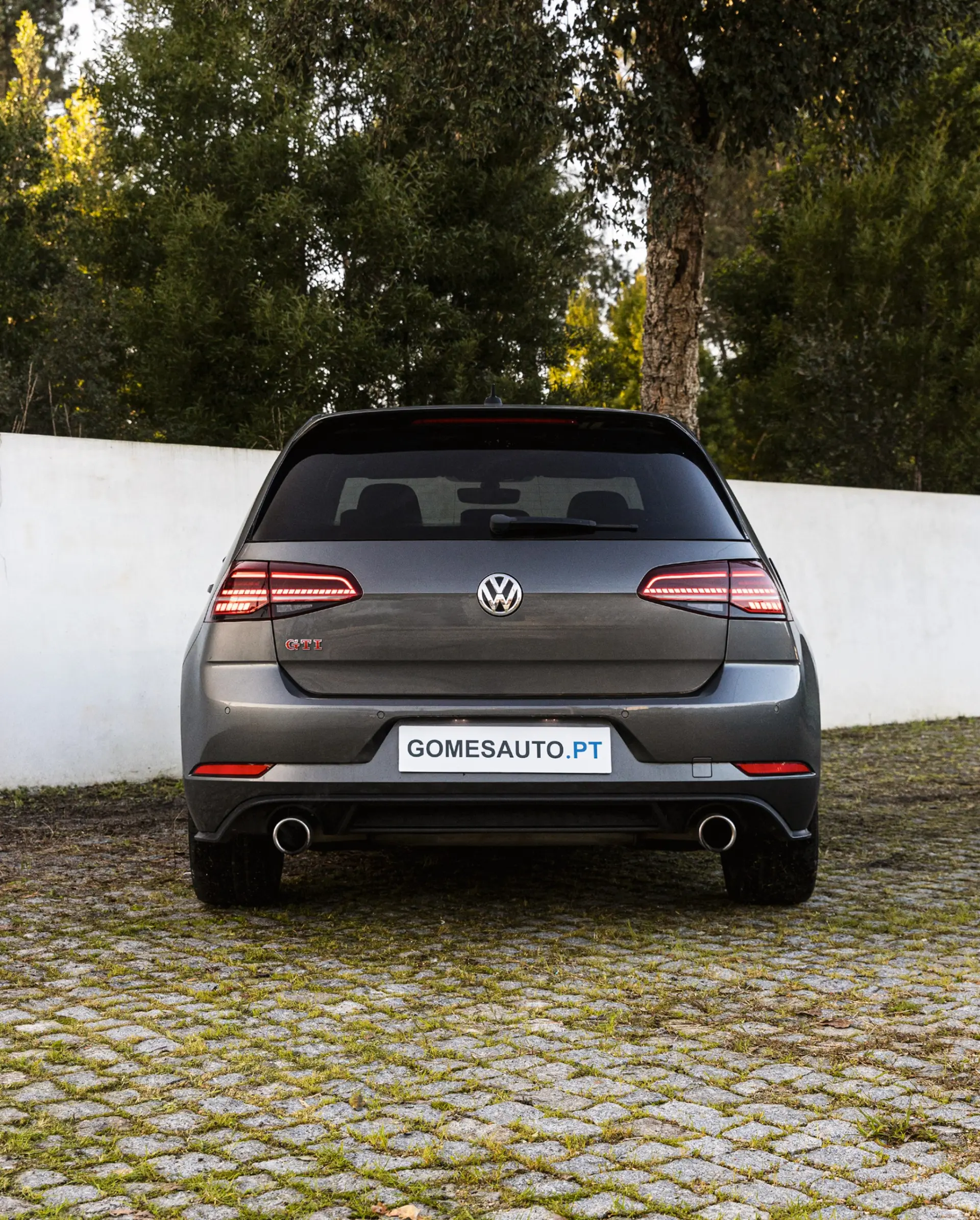 Volkswagen Golf 2.0 TSi GTI DSG 4