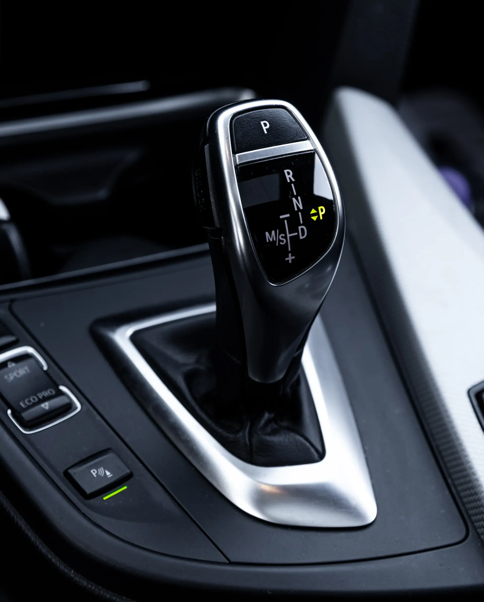 BMW 320 d Auto Pack M 9