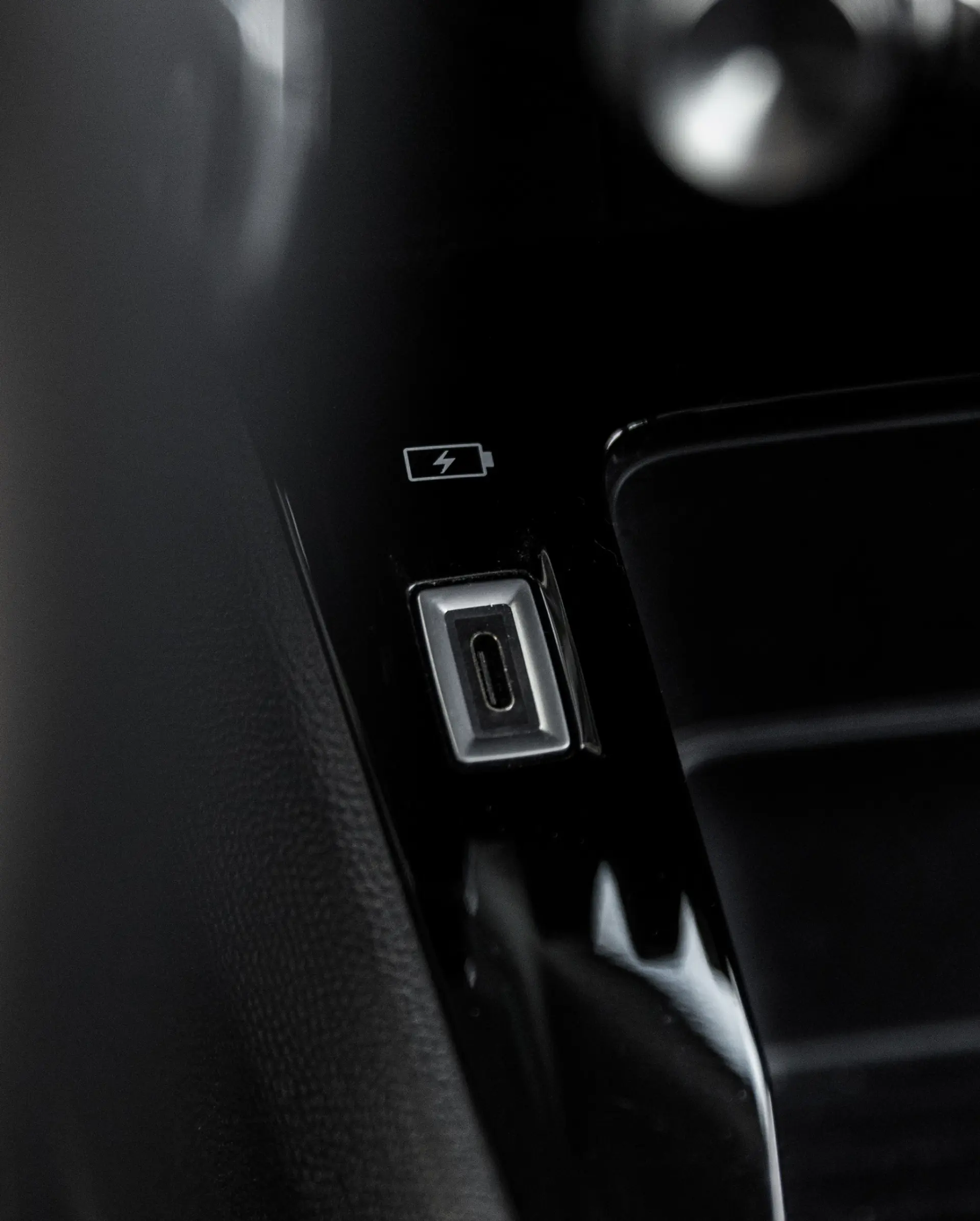 Peugeot 2008 PureTech 130 EAT8 Allure 13