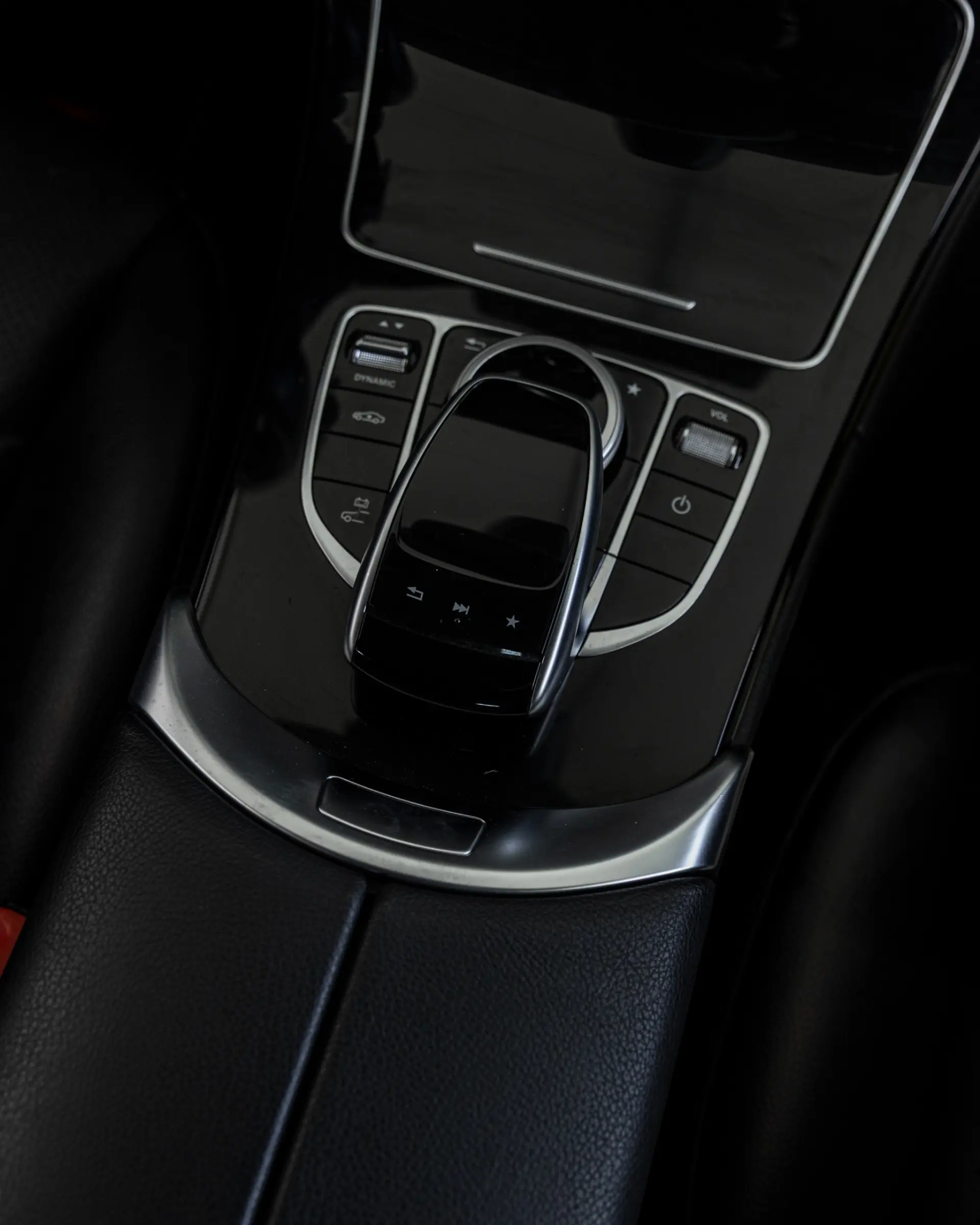 Mercedes-Benz C 350 14