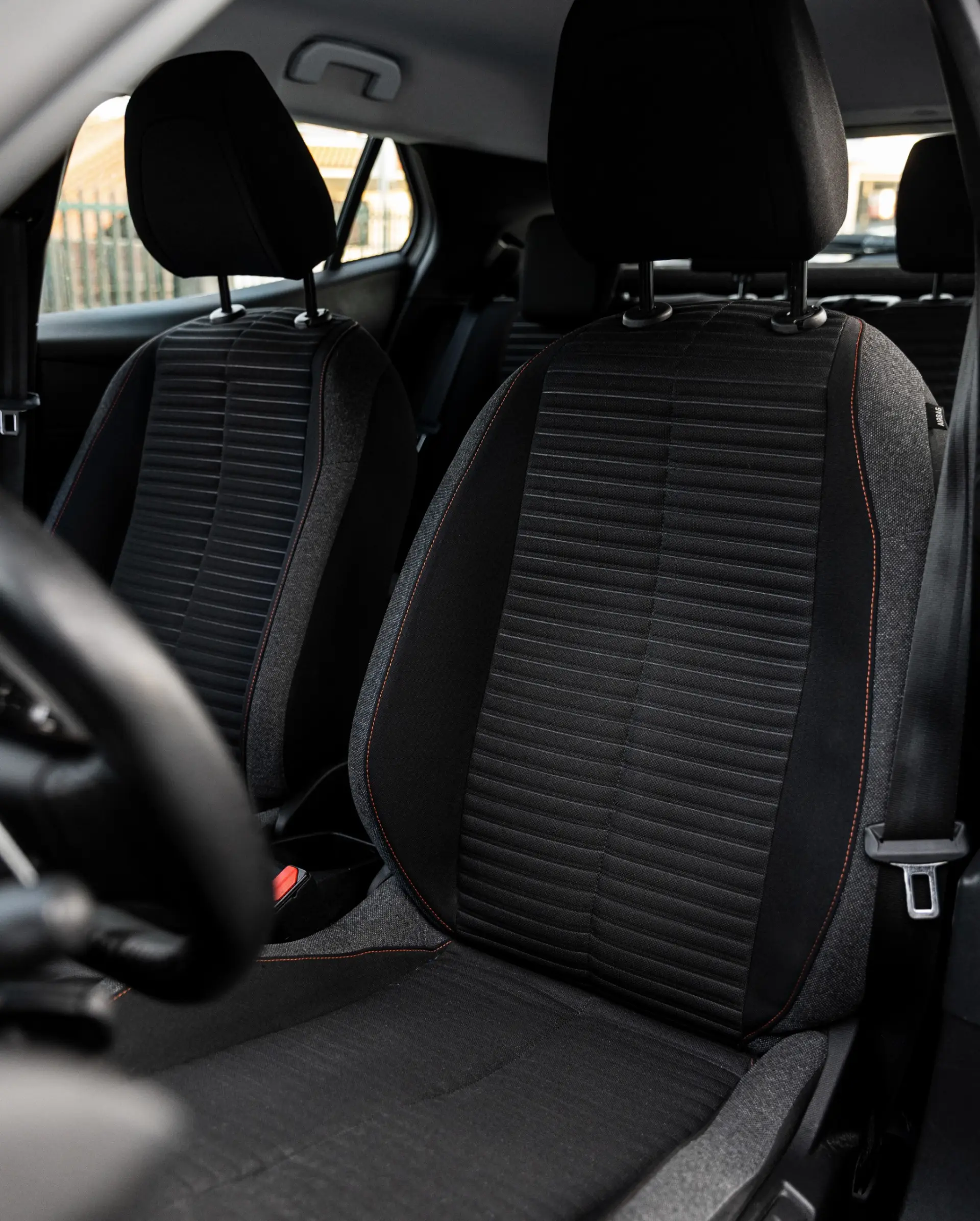 Peugeot 2008 PureTech 130 EAT8 Allure 17