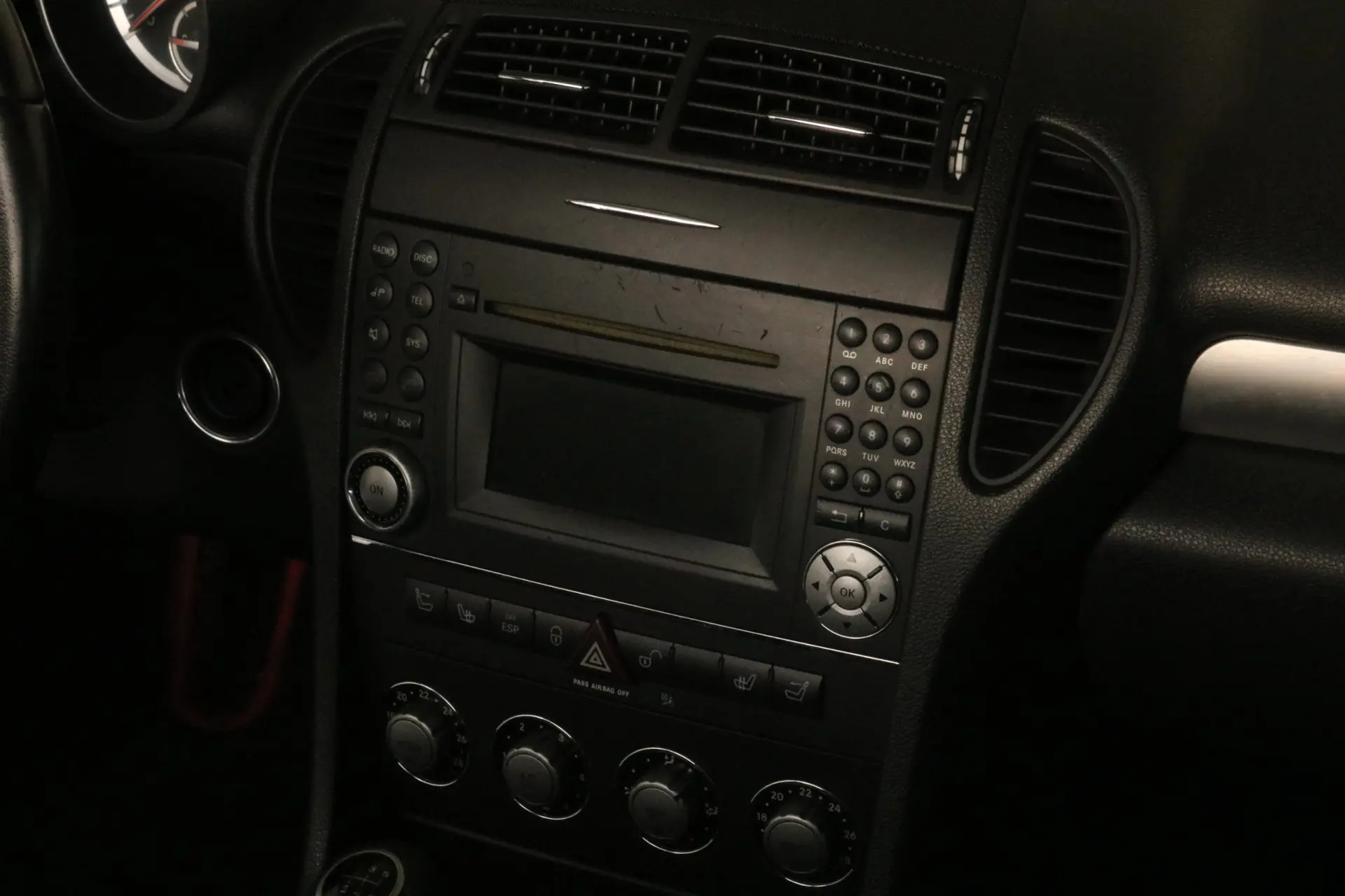 Mercedes-Benz SLK 200 K (2004-2010) 19