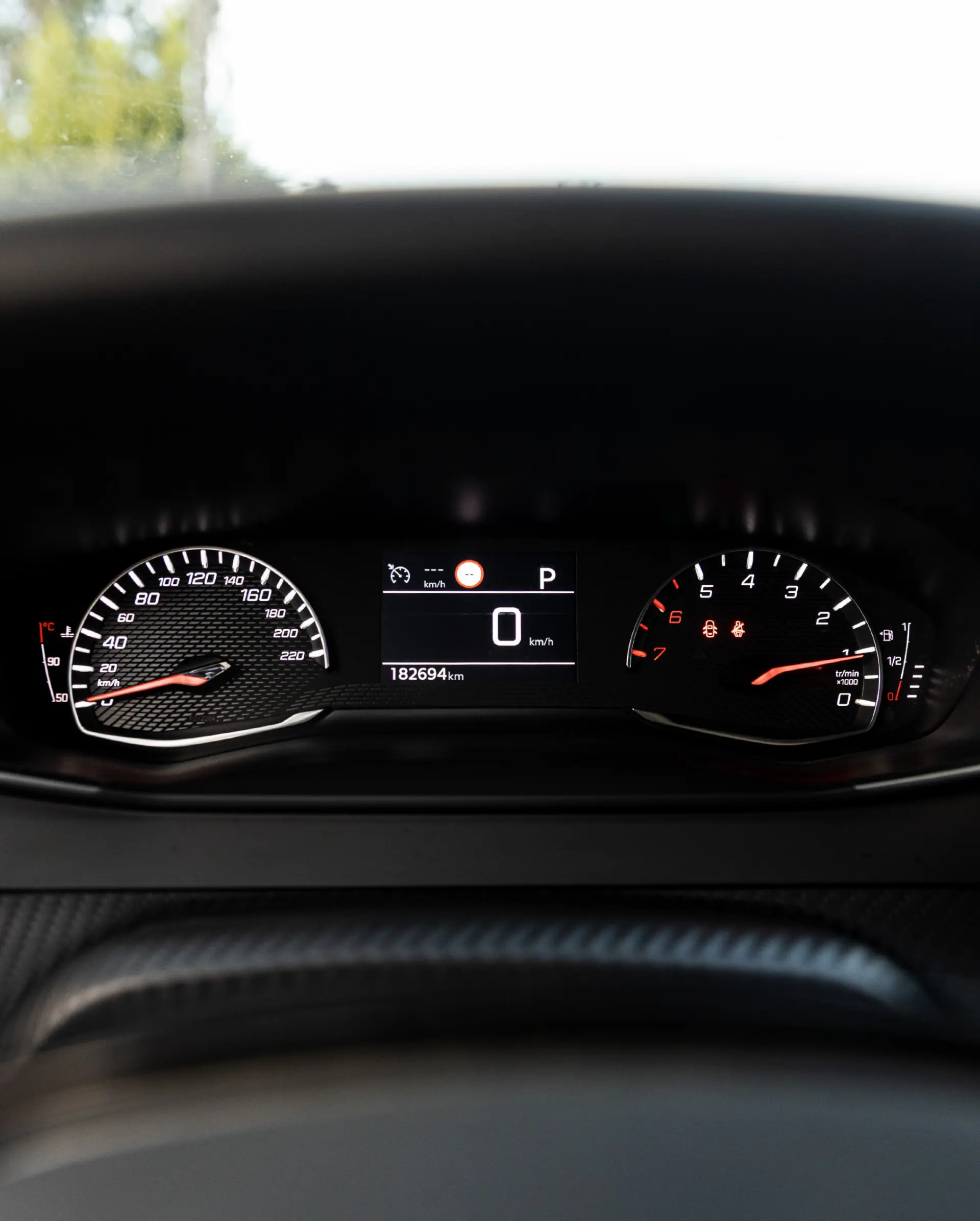 Peugeot 2008 PureTech 130 EAT8 Allure 10