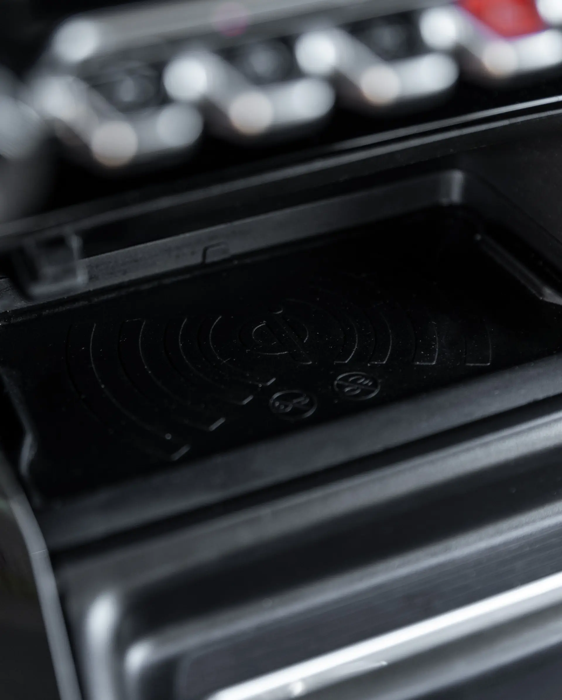 Peugeot 2008 1.2 PureTech Style EAT6 17