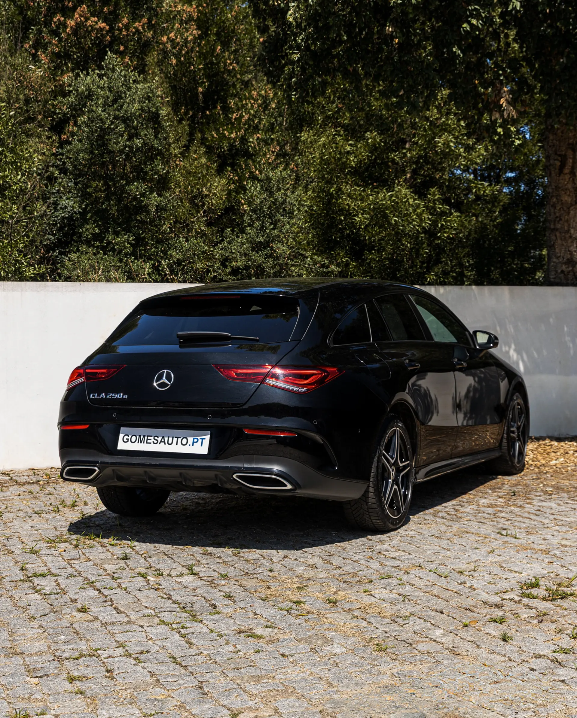 Mercedes-Benz CLA 250 e Shooting Brake AMG Line 4