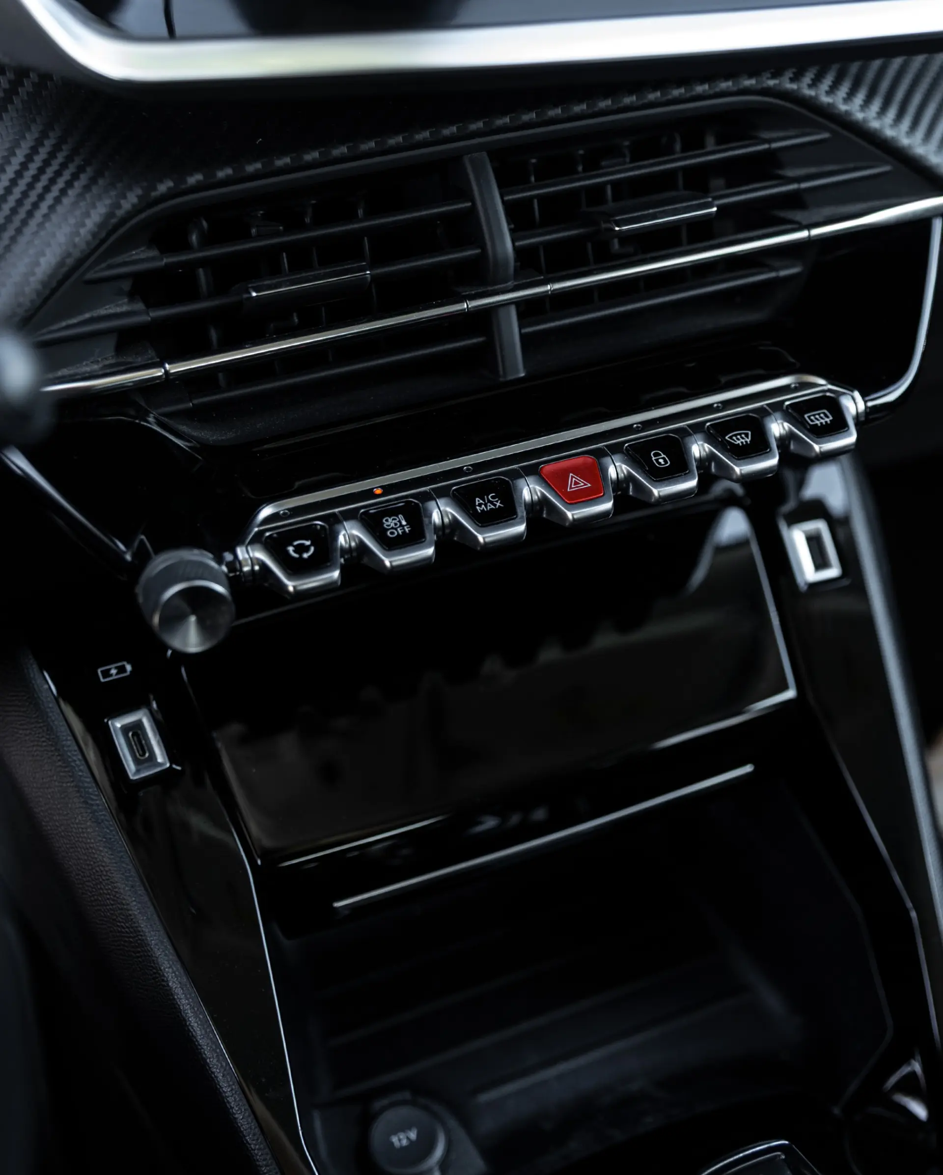 Peugeot 2008 1.2 PureTech Style EAT6 15