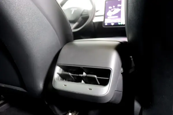 Tesla Model 3 Long-Range Dual Motor AWD 18