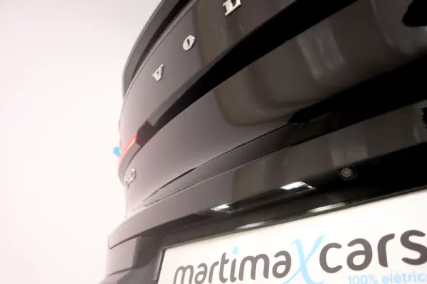 Volvo C40 Recharge Core 9