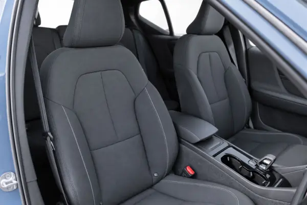 Volvo XC 40 Recharge Core 11