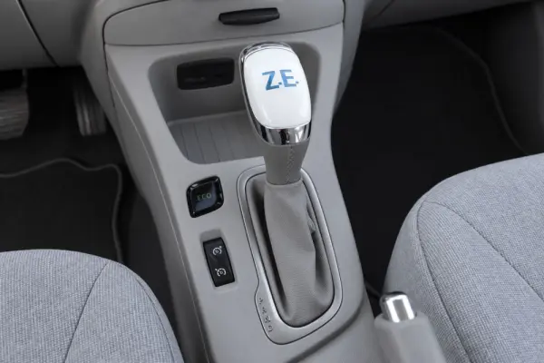 Renault Zoe (c/ Bateria) 41 kwh Intens 13