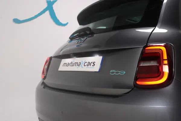 Fiat 500e La Prima 6