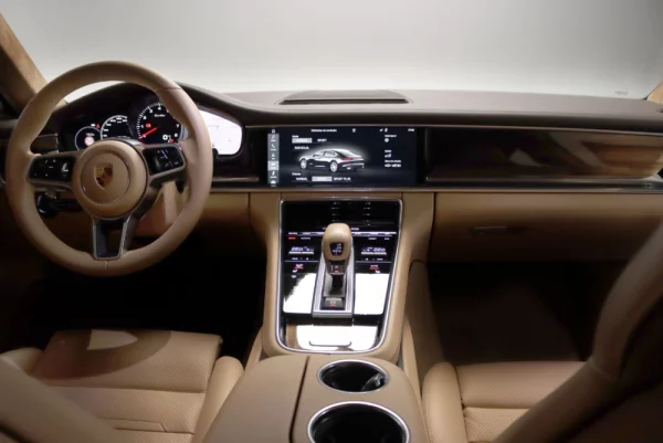 Porsche Panamera TURBO 14