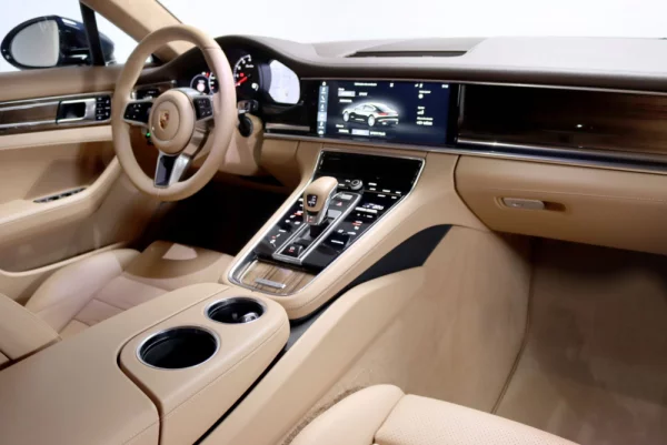 Porsche Panamera TURBO 15
