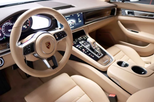 Porsche Panamera TURBO 17