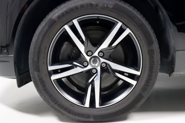 Volvo XC 60 2.0 D4 R-Design Geartronic 9