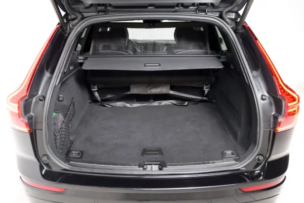 Volvo XC 60 2.0 D4 R-Design Geartronic 24