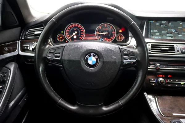 BMW 525 d Pack M Auto 13