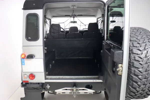 Land Rover Defender 90 METAL TOP 25