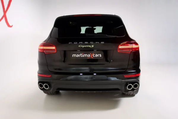 Porsche Cayenne S 8