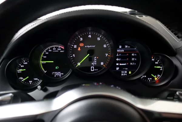 Porsche Cayenne S 13