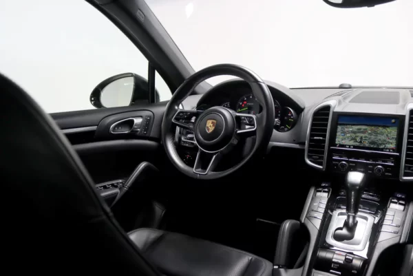 Porsche Cayenne S 30