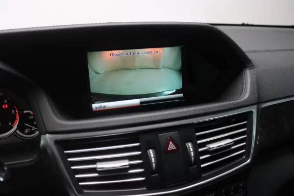Mercedes-Benz E 350 CDi Avantgarde BlueEfficiency 29