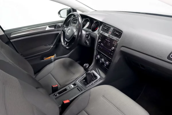 Volkswagen Golf Variant 1.6 TDi Comfortline 13