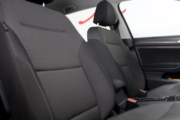 Volkswagen Golf Variant 1.6 TDi Comfortline 18