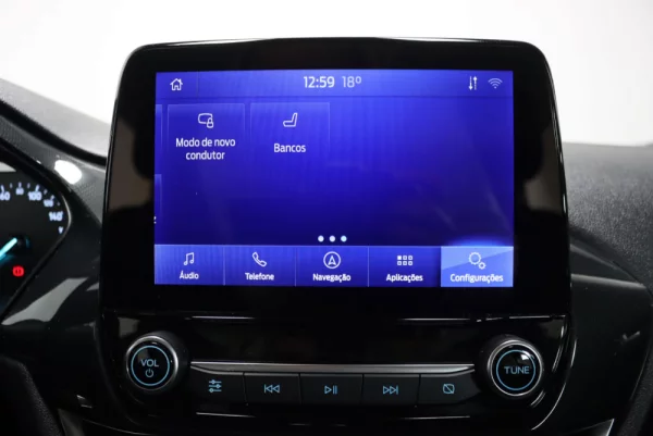 Ford Puma 1.0 EcoBoost Hybrid TITANIUM 29