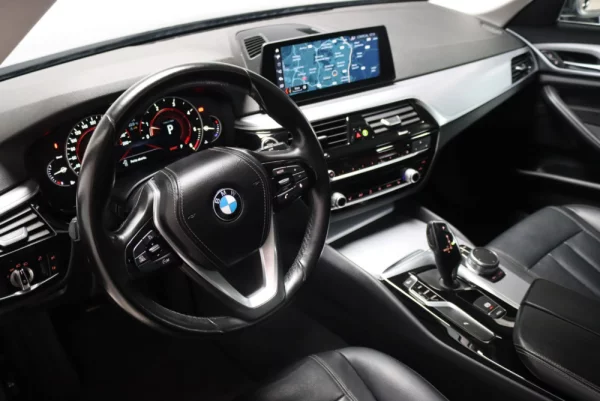 BMW 520 d Auto 23