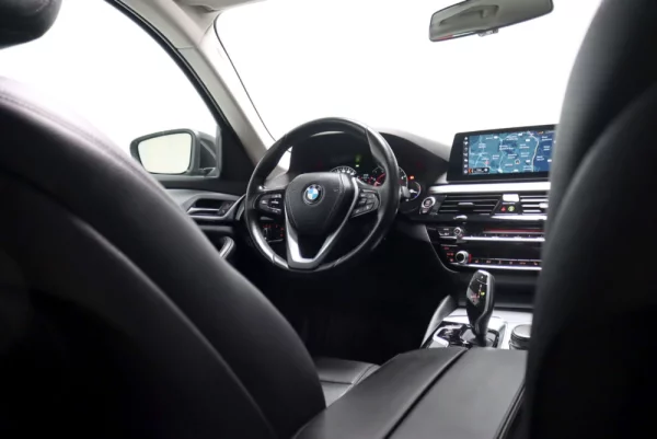 BMW 520 d Auto 27