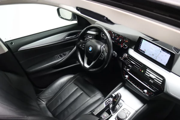 BMW 520 d Auto 34