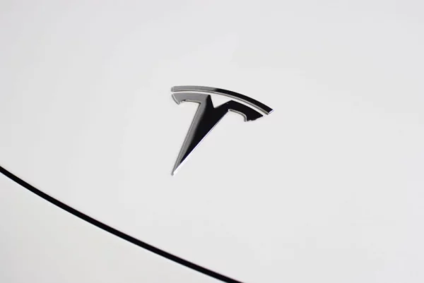 Tesla Model 3 Long-Range Dual Motor AWD 6
