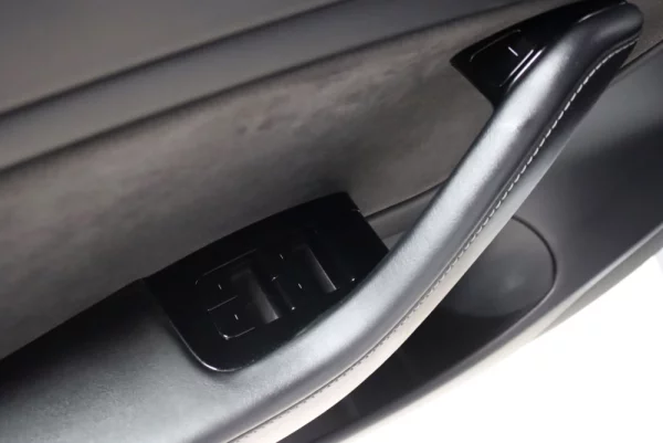 Tesla Model 3 Long-Range Dual Motor AWD 17