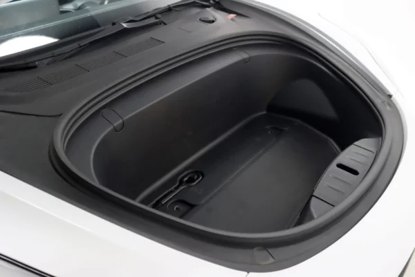 Tesla Model 3 Long-Range Dual Motor AWD 31