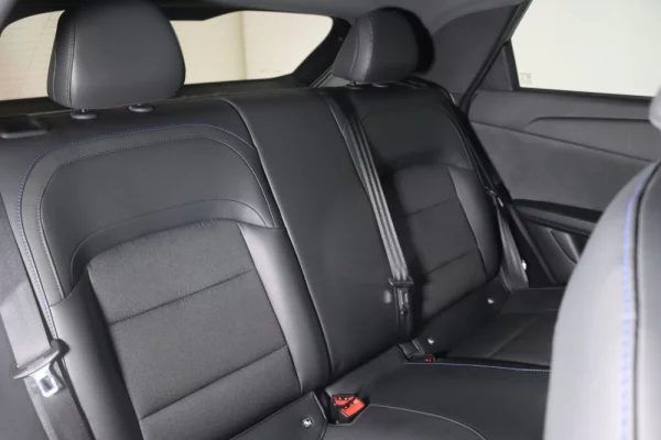 MG MG4 64 kWh Luxury 10