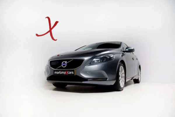 Volvo V40 1.6 D2 R-Design 1