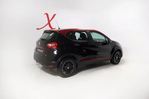 Renault Captur 1.5 dCi Red Edition 5