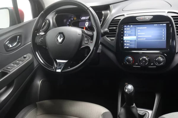 Renault Captur 1.5 dCi Red Edition 13
