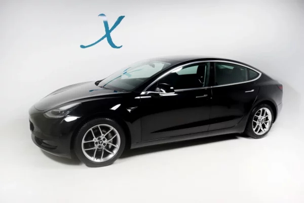 Tesla Model 3 Standard Range Plus RWD 3