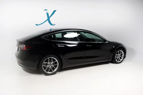 Tesla Model 3 Standard Range Plus RWD 7