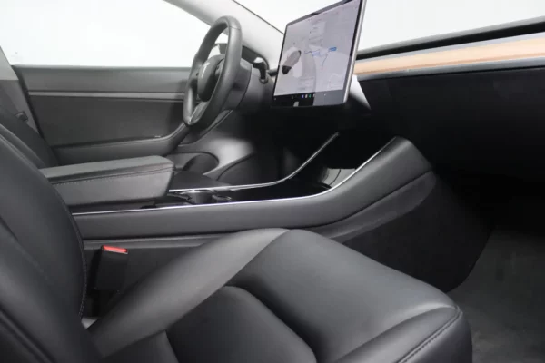 Tesla Model 3 Standard Range Plus RWD 10