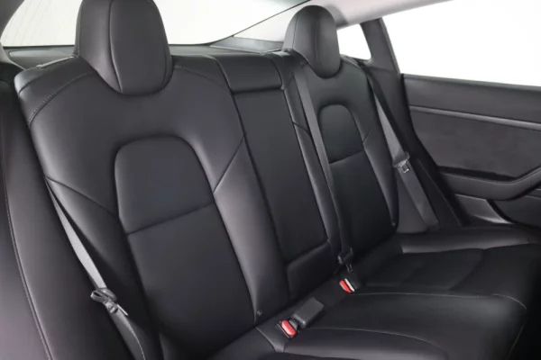 Tesla Model 3 Standard Range Plus RWD 11