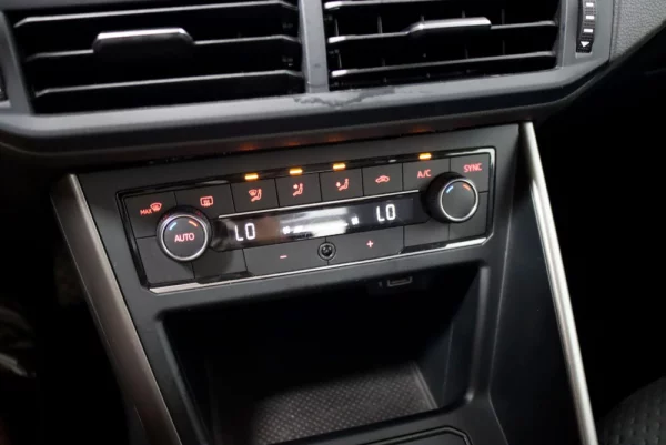 Volkswagen Polo 1.6 TDI Comfortline 17