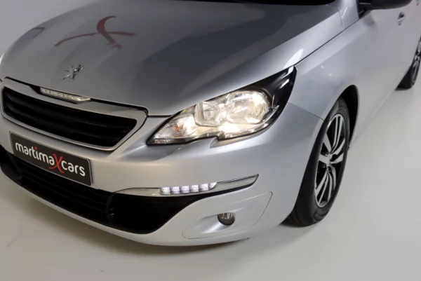 Peugeot 308 1.6 BlueHDi Style 6