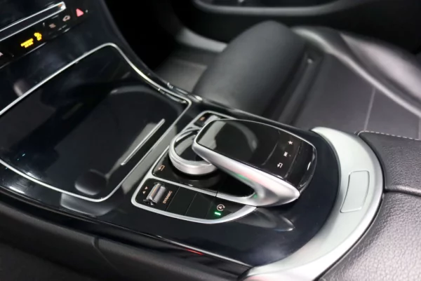 Mercedes-Benz C 220 d AMG Line Aut. 27