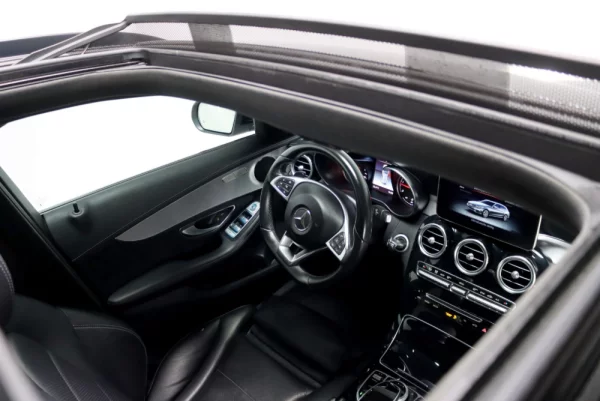 Mercedes-Benz C 220 d AMG Line Aut. 32