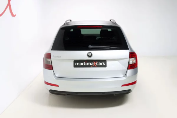 Skoda Octavia Break 2.0 TDI Elegance 5