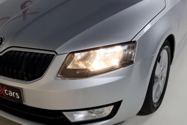Skoda Octavia Break 2.0 TDI Elegance 9